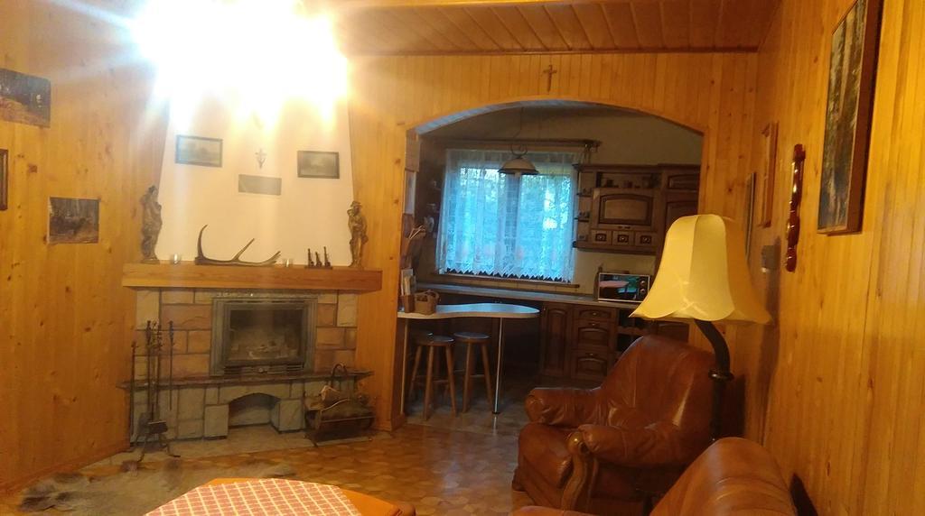Przytulny Kat Apartment Bialowieza Exterior photo